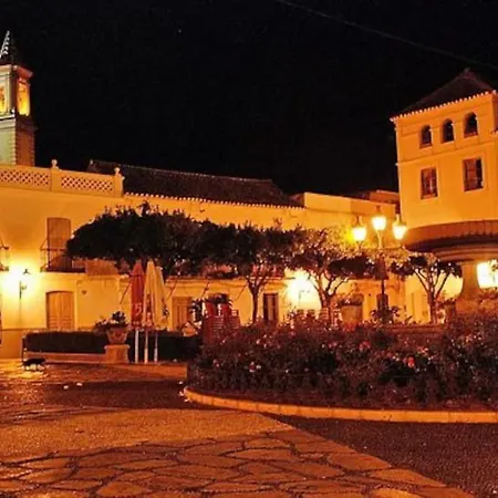 Cozy Between The Port And The La Rada Appartement Estepona