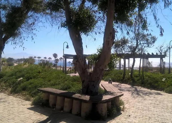 Cozy Between The Port And The La Rada エステポナ