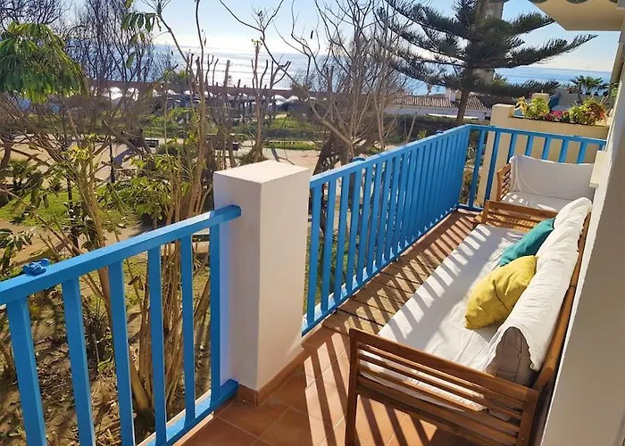 Cozy Between The Port And The La Rada アパート *