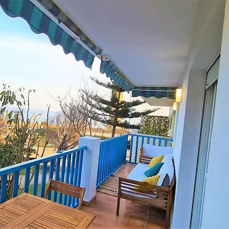 Апартаменты Cozy Between The Port And The La Rada Эстепона
