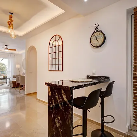 Cozy Between The Port And The La Rada Appartement Estepona