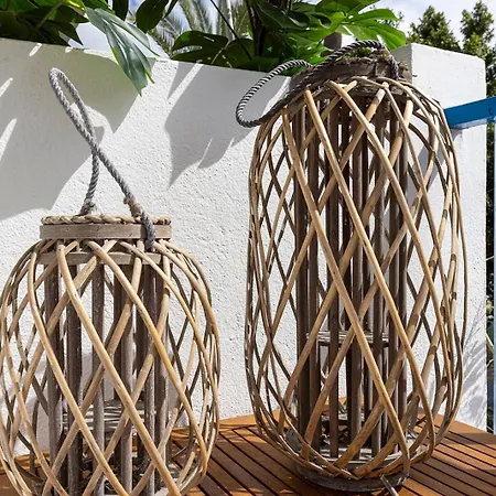 Апартаменти Cozy Between The Port And The La Rada *