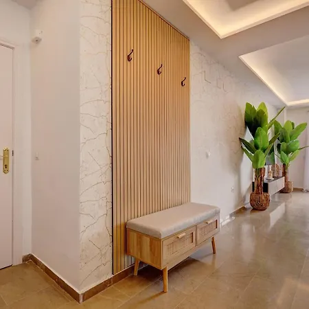 Cozy Between The Port And The La Rada * Эстепона