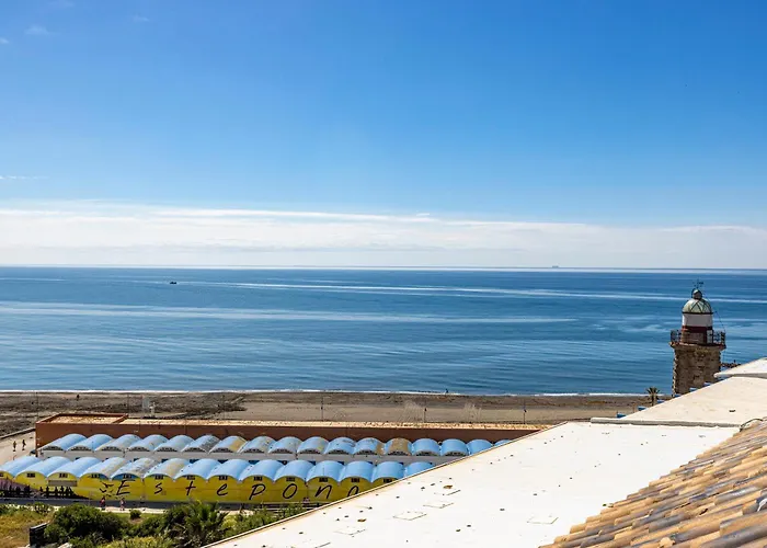 Cozy Between The Port And The La Rada
