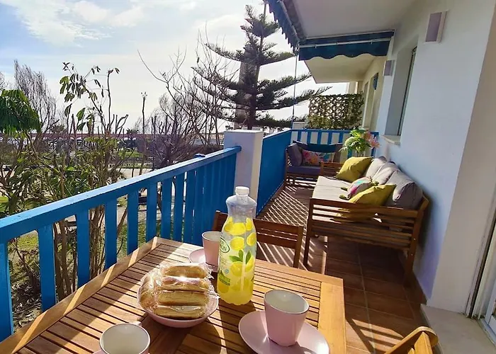 Appartamento Cozy Between The Port And The La Rada *