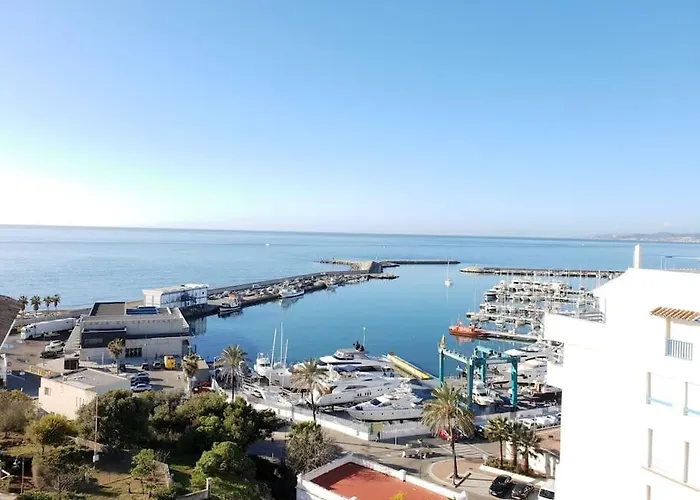 Appartamento Cozy Between The Port And The La Rada *